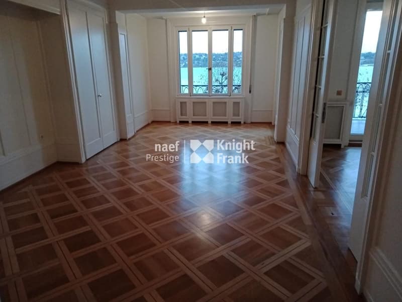 High-standard apartment facing the lake (5)