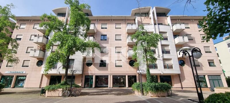 Geschäft zwischen Grange-Canal und les Eaux-Vives (1)