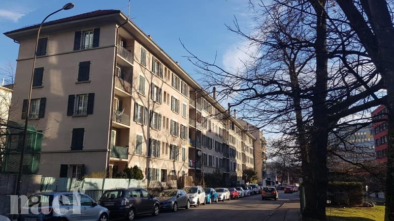 Vier-Zimmer-Wohnung in der Nähe der UNO (1)