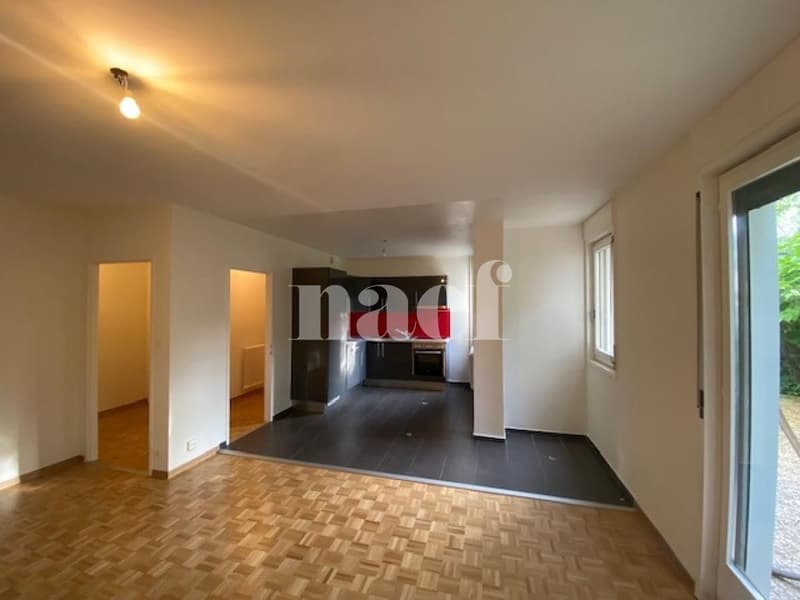 Appartement mit großer Terrasse im Erdgeschoss (3)