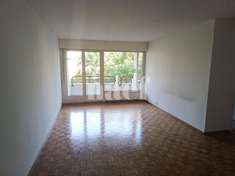 Wohnung mit 4 Zimmern und großem Balkon! (3)
