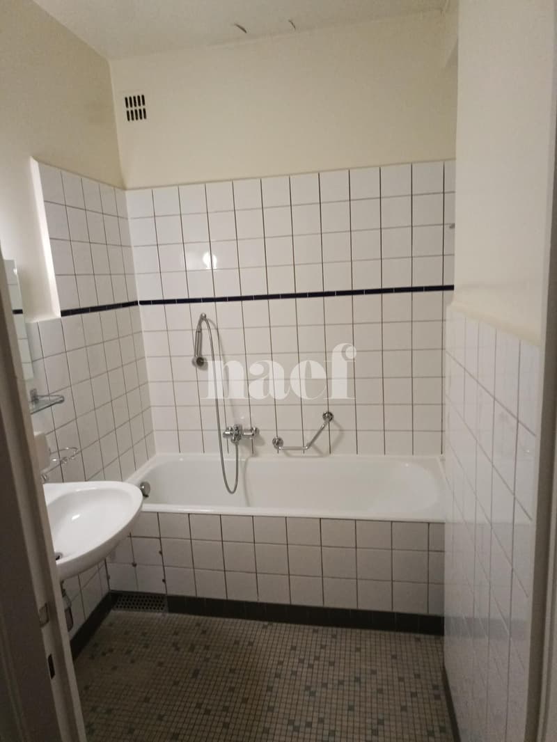 Geräumige 3-Zimmer-Wohnung mit Balkon in der Nähe des Sees zu ergattern! (6)