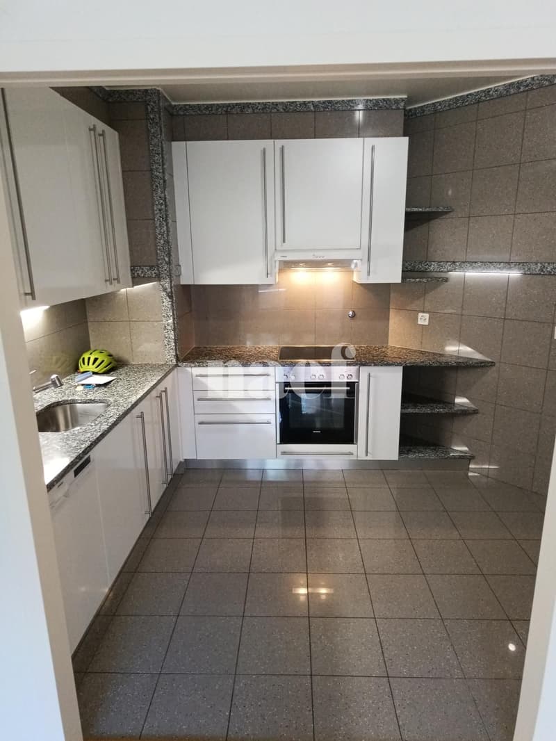 Appartement 3 pièces avec balcon ! (3)