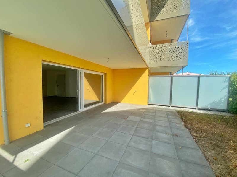 Disponibile subito, recente con giardino! (4)
