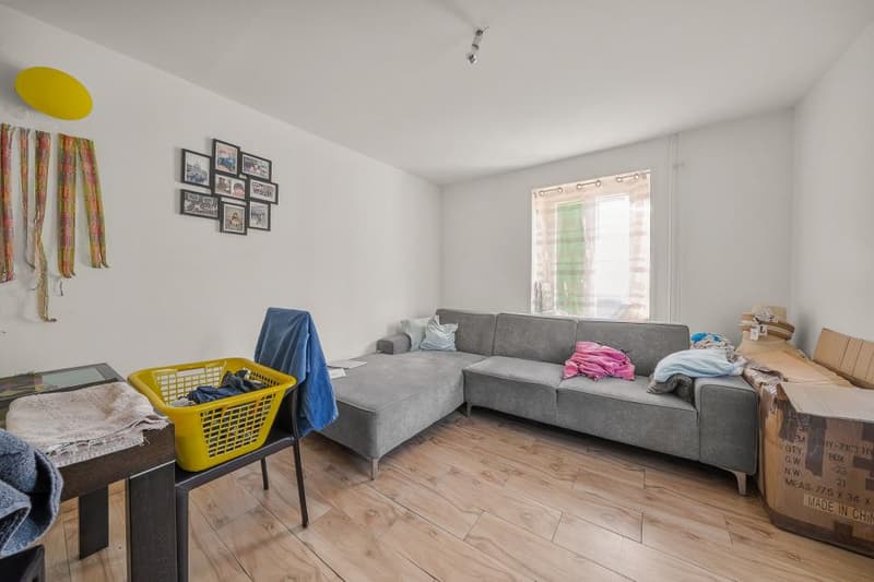 EXCLUSIVE - RENTAL PROPERTY (7)