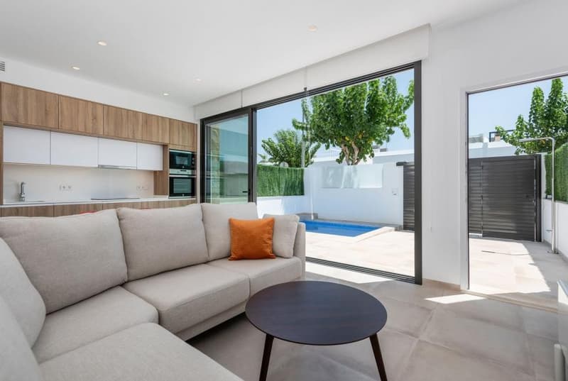 YOUR VILLA IN SPAIN AT LOW PRICES (3)