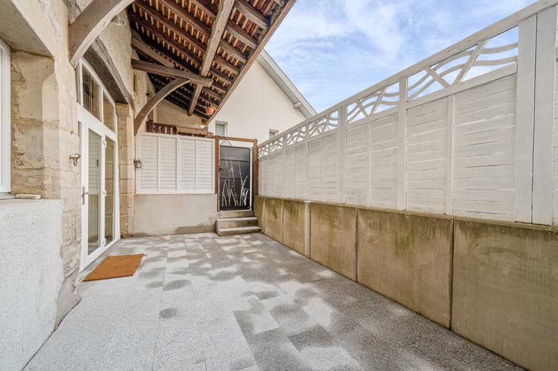 CHARMING DUPLEX ENTIRELY RENOVATED (2)