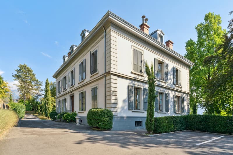 Rare gem in the heart of Vevey in a mansion (2)