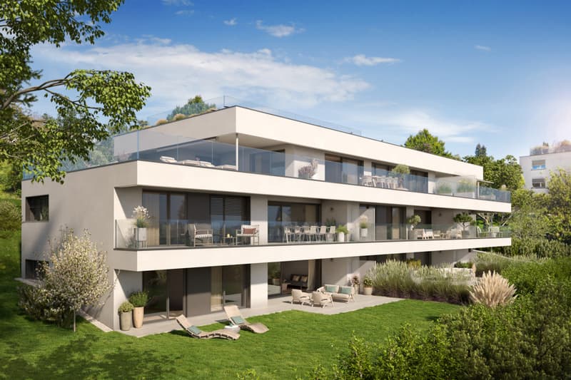 EXCEPTIONAL ON THE GARDEN LEVEL! (1)