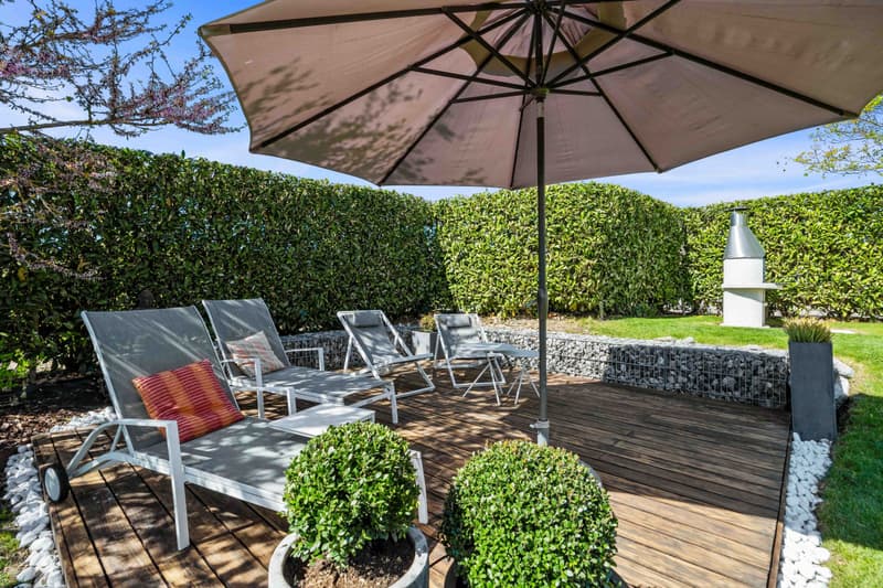 FALL IN LOVE! YOUR FAMILY NEST, SURROUNDED BY GREENERY! (5)