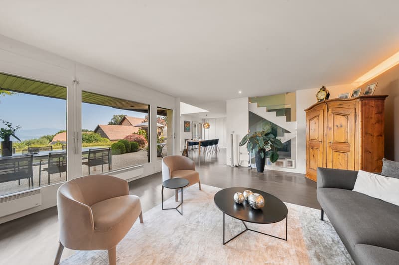Spectacular views and modern comfort in Genolier (6)