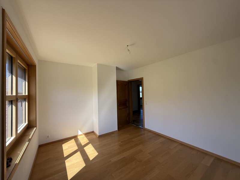Renovierte Familienhaus von 210 m2 zur Miete sofort verfügbar (11)