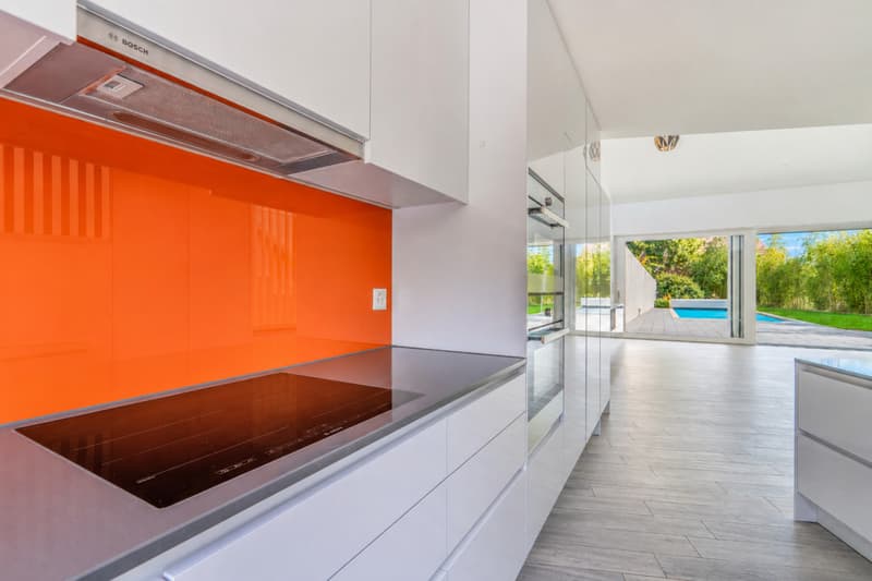 Architect's individual villa with pool in Mont-sur-Lausanne (9)