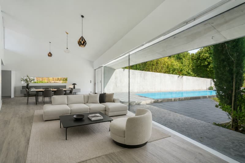 Architect's individual villa with pool in Mont-sur-Lausanne (4)