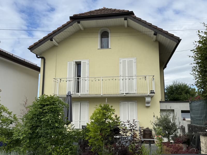 VILLA FOR RENT IDEALLY LOCATED 5 MINUTES FROM LAUSANNE (CRISSIER)! (1)