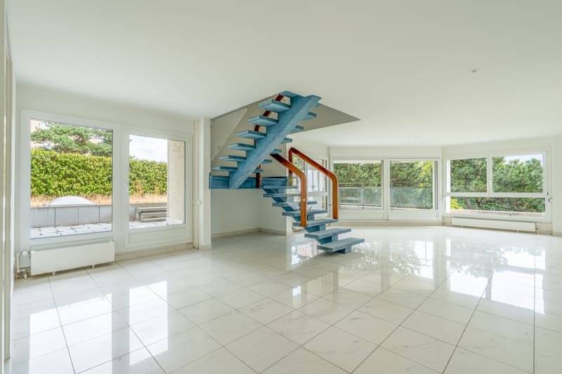 Exceptional duplex with terrace and garden in the heart of Lausanne (4)