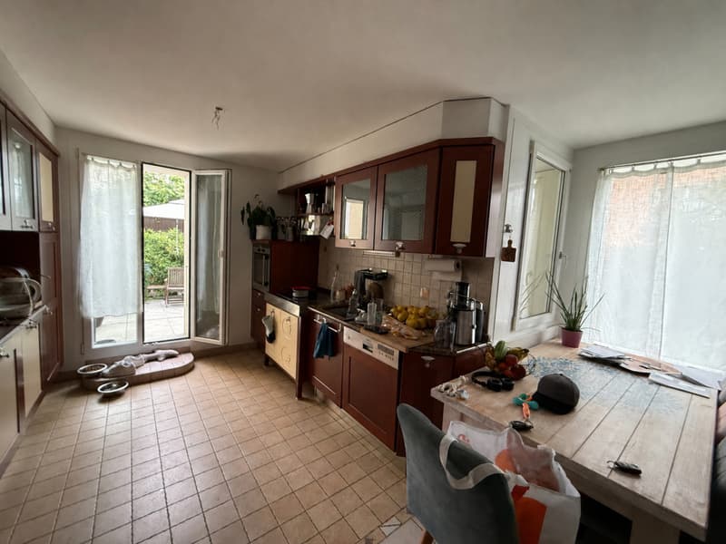 VILLA LOCATIVE IDÉALEMENT SITUÉE À 5 MINUTES DE LAUSANNE (CRISSIER) ! (4)