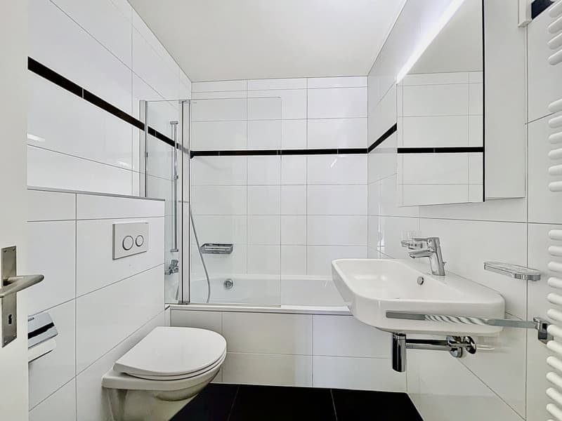 Superbe appartement rénové et place intérieure à La Tour-de-Peilz (9)