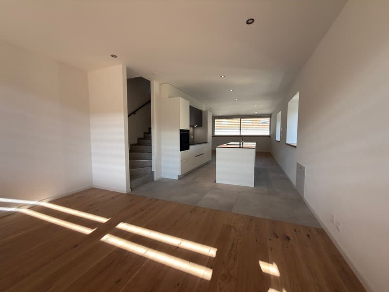 Neues 4.5-Zimmer-Triplex mit Charme im Herzen von Penthalaz (3)