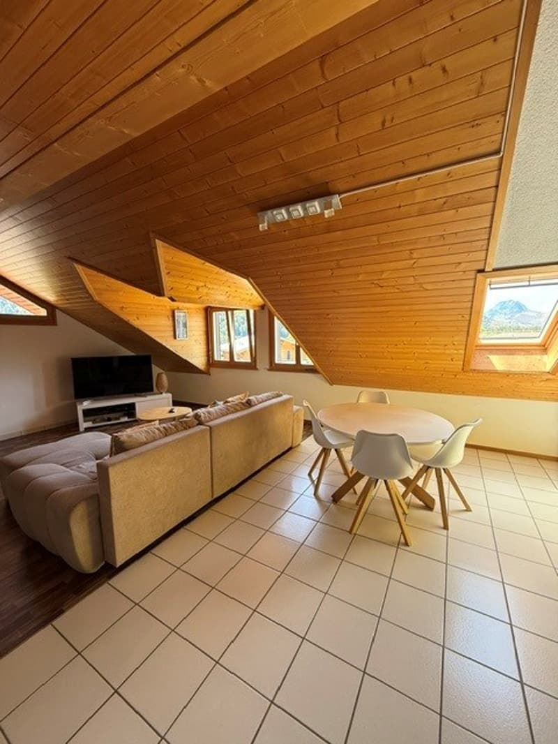 In affitto a Charmey, studio mansardato (3)