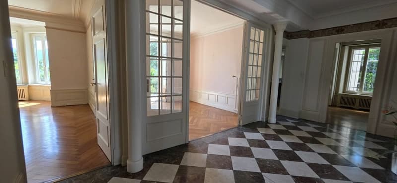 Apartment facing the lake to be renovated (12)