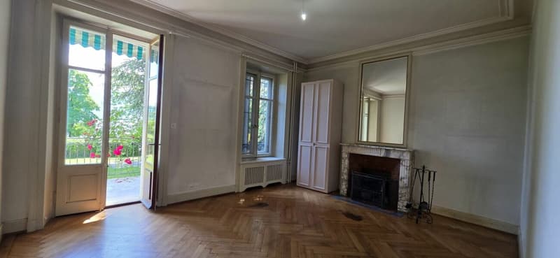 Apartment facing the lake to be renovated (11)