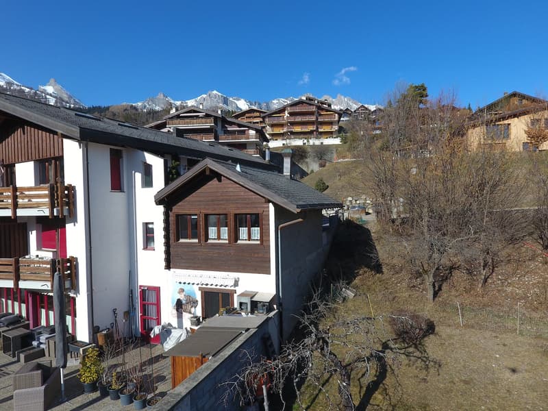 Grande e simpatico studio orientato a sud a Ovronnaz/VS (12)