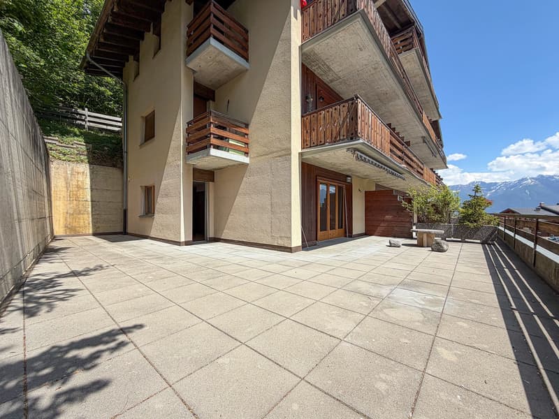 Apartment 2.5 rooms renovated with large south and west terrace in Ovronnaz/VS (10)