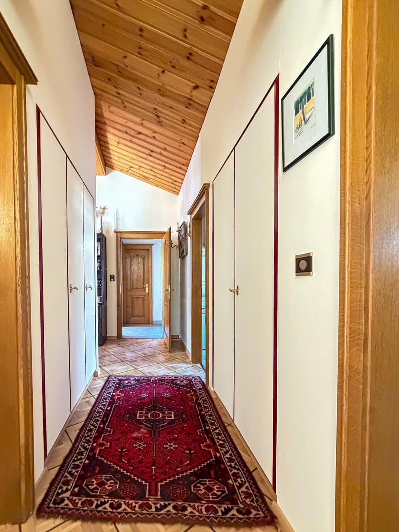 Au centre de Fully/VS, incroyable appartement en attique de 5.5 pièces (9)