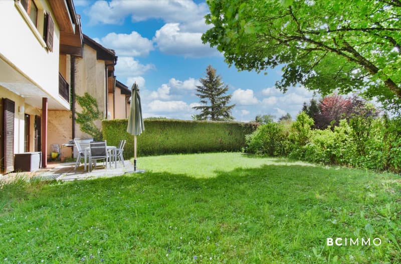 Élégante villa contiguë avec jardin et beaux volumes aux portes de Lausanne (6)