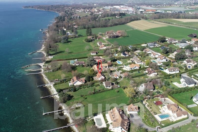Parcelle pieds dans l'eau avec deux villas (13)