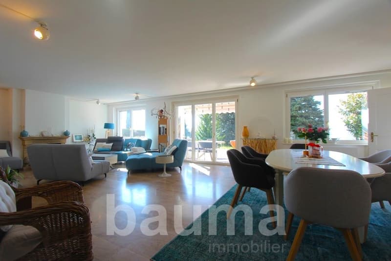 Parcelle pieds dans l'eau avec deux villas (11)