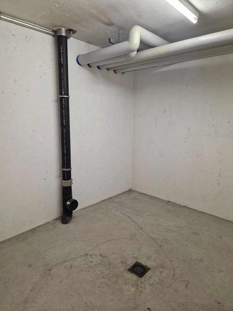 Local / storage of 8 m2 (3)