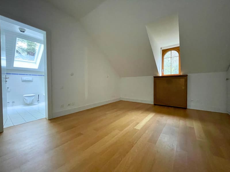Große Wohnung mit 3 Zimmern von ca. 125m2 im 2. Stock (9)