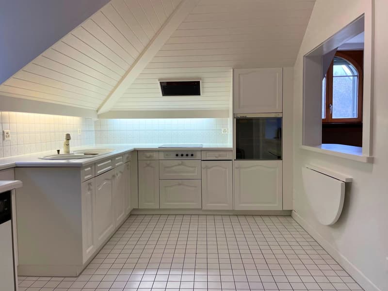 Große Wohnung mit 3 Zimmern von ca. 125m2 im 2. Stock (3)