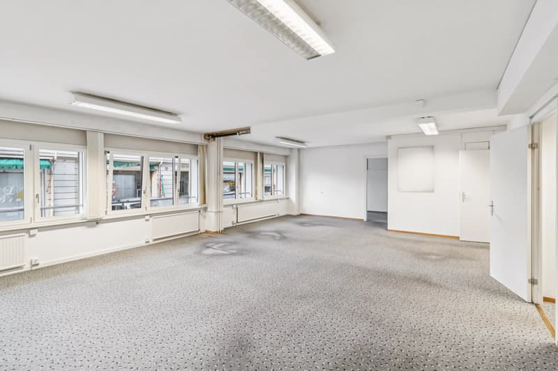 Lokal gewerblich ca. 150,30 m2 im 1. Stock (4)
