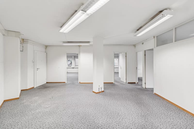Lokal gewerblich ca. 150,30 m2 im 1. Stock (9)