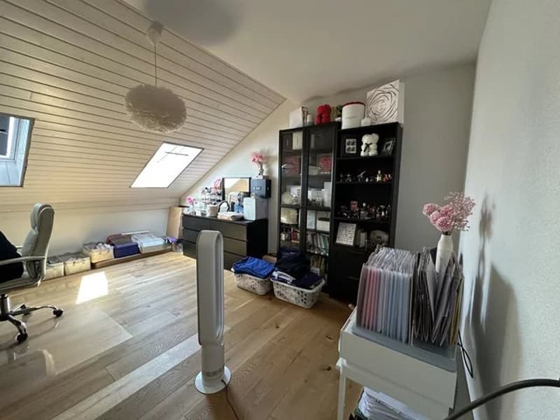 Wohnung mit 4.5 Zimmern im 2. Stock (5)