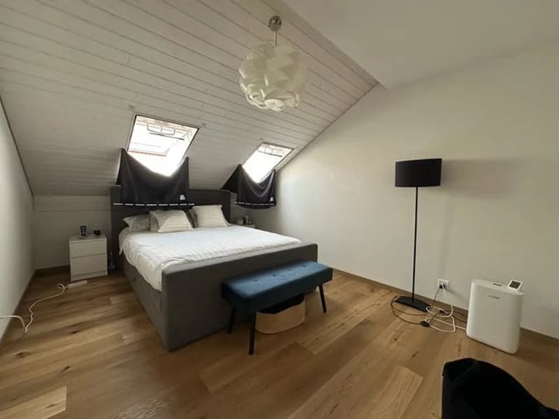 Wohnung mit 4.5 Zimmern im 2. Stock (3)