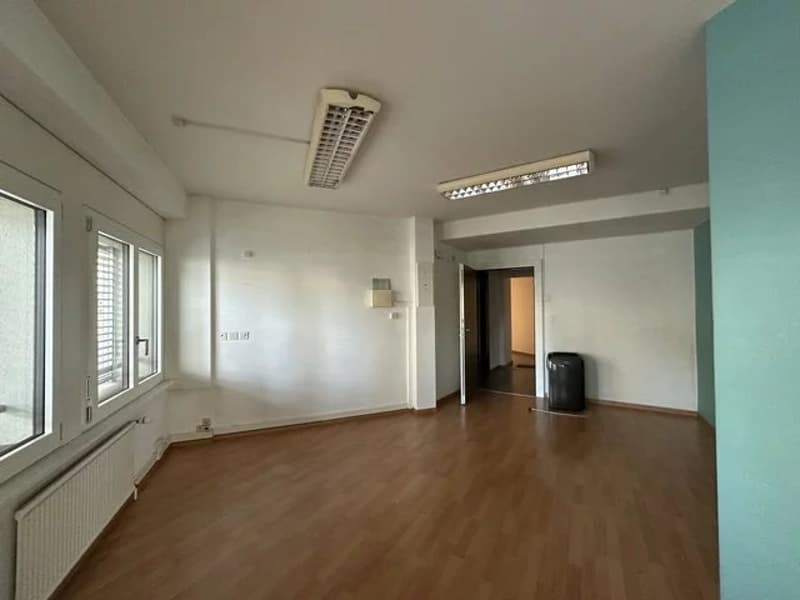 Commercial space on the 1st floor of 69m2 (4)