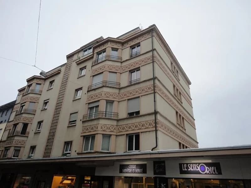 Commercial space of approximately 66 m2 on the ground floor (1)