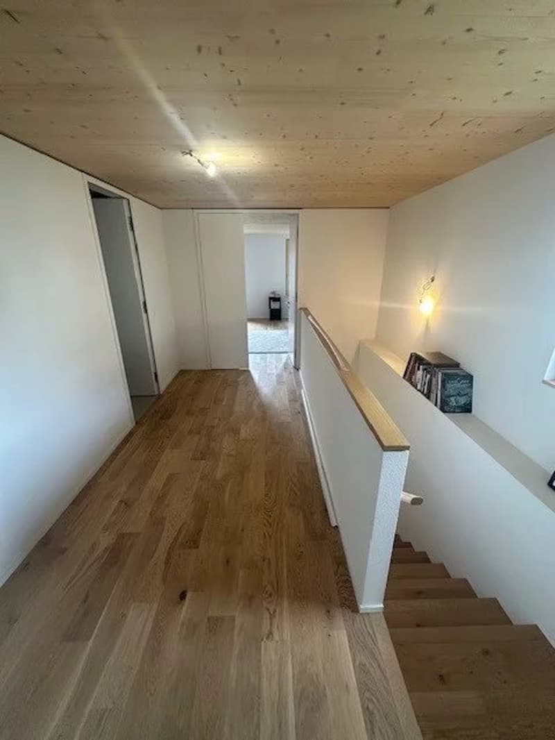 Superbo appartamento di 4.5 locali in duplex situato in un edificio completamente ristrutturato (4)