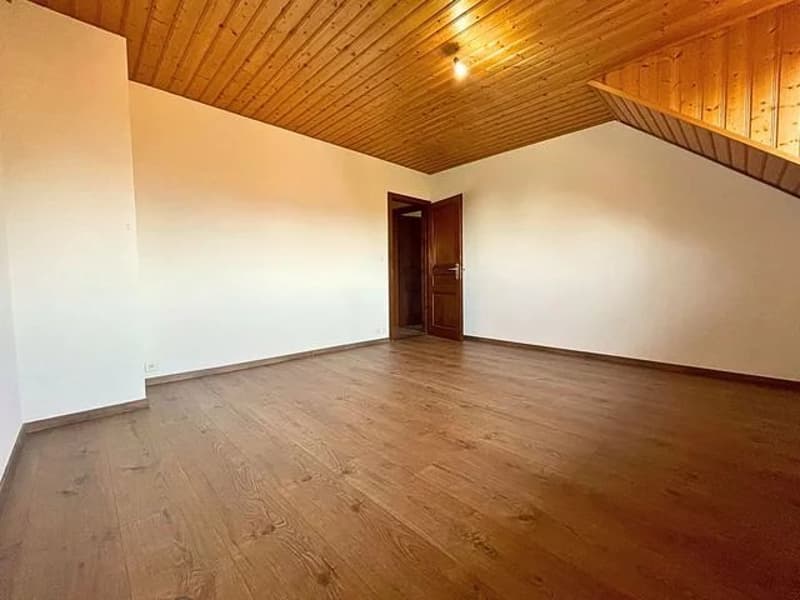 Reihenhaus mit 6 Zimmern (8)