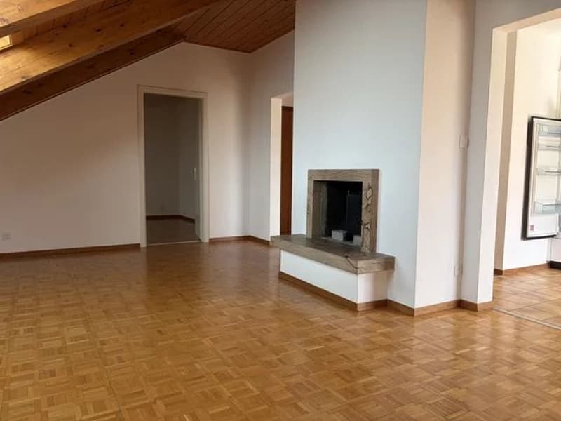 Appartement de 2.5 pièces mansardé au 1er étage (8)