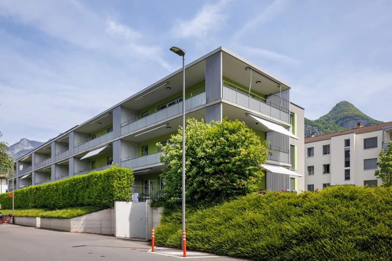 Parcheggi interni disponibili (1)