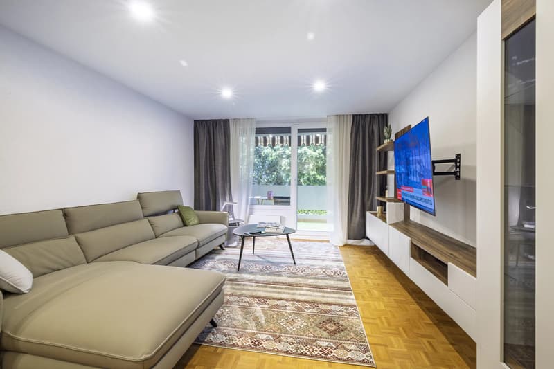 Beautiful 2.5-room apartment renovated, two steps from the lake (5)