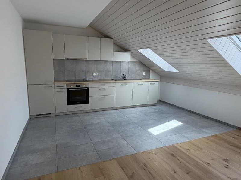 Bel appartement de 3.5 pièces au 2ème étage avec cachet (5)
