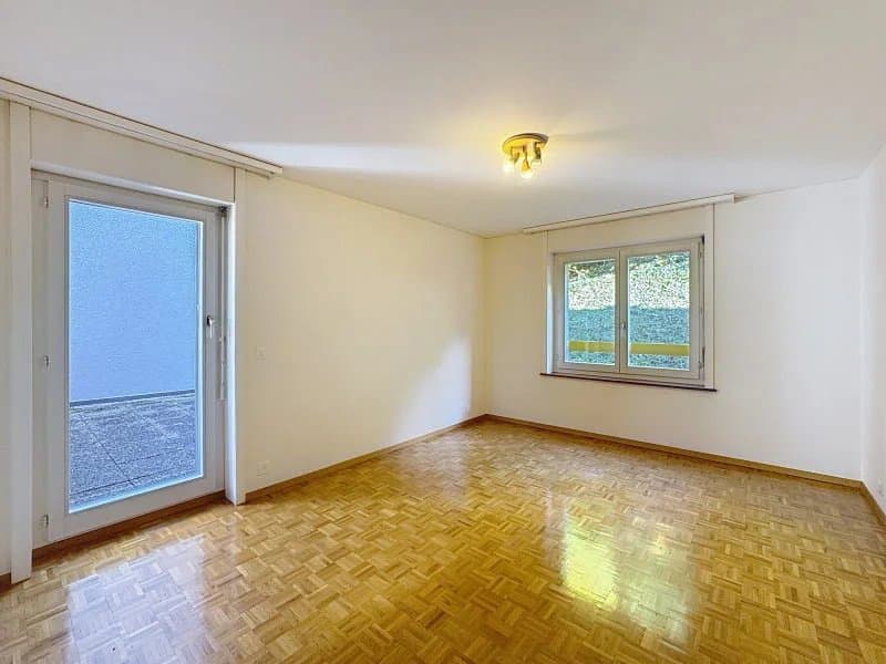 Appartement rénové de 3.5 pièces au 2ème étage. (6)