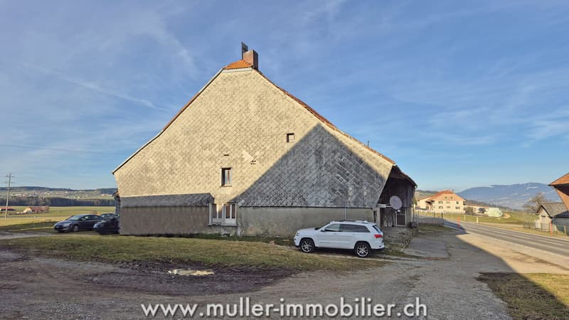Large farm to renovate just a few minutes from Bulle (3)