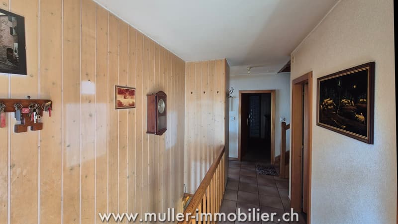 Chalet avec vue exceptionnelle sur parcelle constructible à Grandvaux (8)